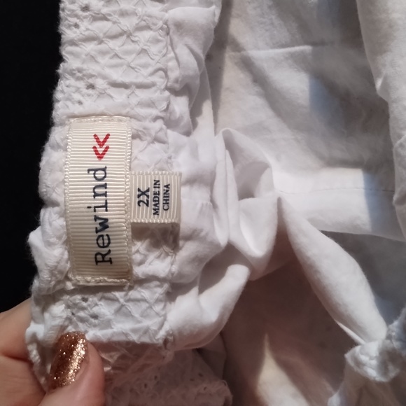 Rewind laser cutout hanker chief pattern white shorts - Picture 6 of 7